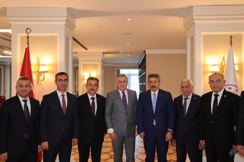 GENÇLİK VE SPOR BAKANLIĞIMIZ TARAFINDAN ŞIRNAK İLİMİZE YENİ YATIRIMLAR İÇİN PROTOKOL İMZALANDI.
