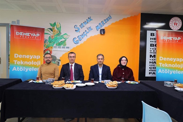 İL MÜDÜRÜMÜZ FEDAİ DİN, DENEYAP ÖĞRENCİLERİMİZ İLE KAHVALTI PROGRAMINDA BİR ARAYA GELDİLER.